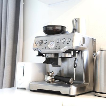 Skyline Haven - Entire Apartment - Free Parking, Espresso, Netflix - 15M To Cbd, Stadium, Ferry Wellington Esterno foto